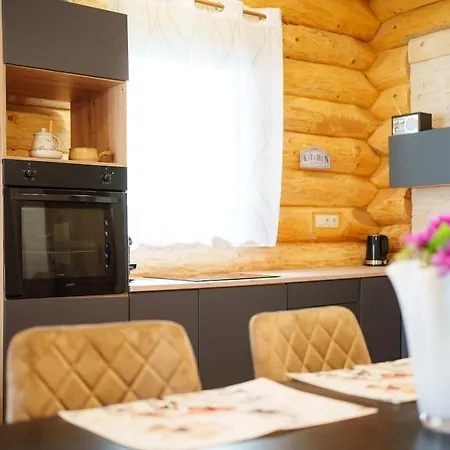 Zrub Polomka Nyaraló